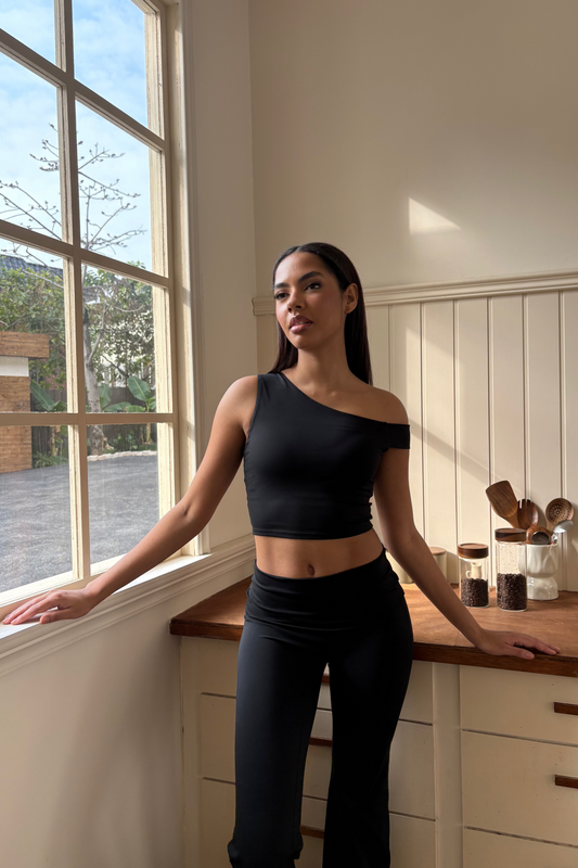 Elevé Asymmetric Tank — Black Sesame